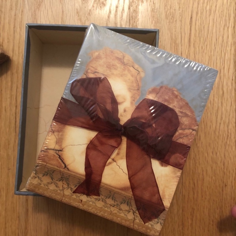 Angel Note Card Set - Picture 3 of 5